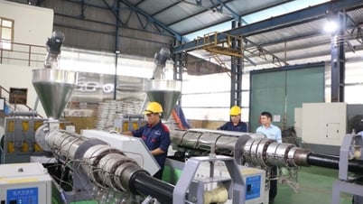 Cơ khí Hòn Gai tiên phong sản xuất con lăn nhựa cao phân tử