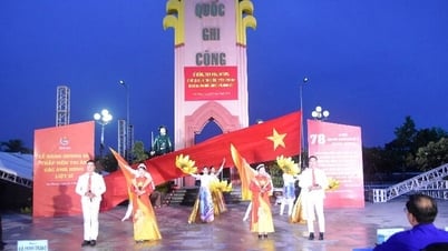 Thắp nến tri ân hơn 9.000 liệt sĩ tại Nghĩa trang liệt sĩ Dốc Bà Đắc