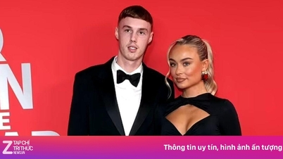 Palmer chia tay vì bạn gái ép cưới