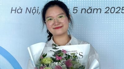 Nữ sinh có tên lạ là thủ khoa tốt nghiệp của ĐH Kinh tế Quốc dân