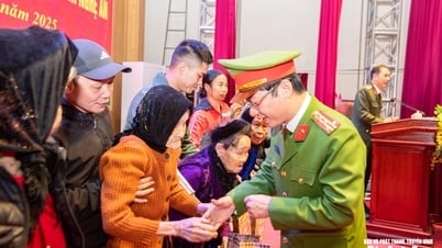 Nghệ An chi trả trợ cấp thường xuyên cho 63.350 người có công, với kinh phí 200 tỷ đồng mỗi tháng