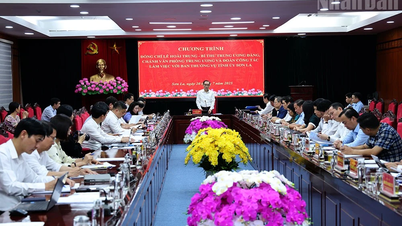 Đồng chí Lê Hoài Trung làm việc với Ban Thường vụ Tỉnh ủy Sơn La
