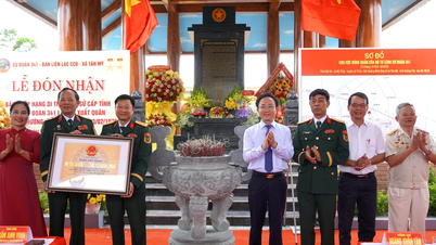 Đón nhận bằng xếp hạng Di tích lịch sử cấp tỉnh “Nơi Sư đoàn 341 làm lễ xuất quân vào chiến trường miền Nam, ngày 3/2/1975”