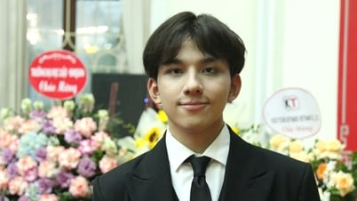 Nam sinh điển trai tốt nghiệp thủ khoa đại học, là á vương cuộc thi sinh viên
