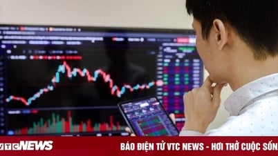 Chứng khoán lần thứ hai đảo chiều từ đỉnh lịch sử 1.500 điểm