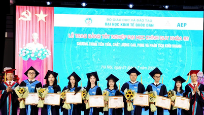 Đại học Kinh tế Quốc dân trao bằng tốt nghiệp cho hơn 1.800 sinh viên
