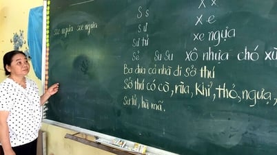 Dạy tiếng Việt cho đồng bào Chăm