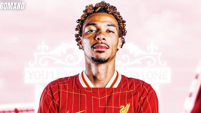 Liverpool kích nổ 'bom tấn' Hugo Ekitike 82 triệu bảng