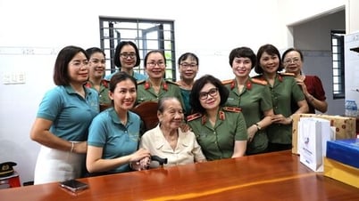 'Bữa cơm tri ân - Con về bên mẹ'
