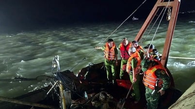 Vụ lật tàu trên vịnh Hạ Long: Tìm thấy thi thể cháu bé 6 tuổi