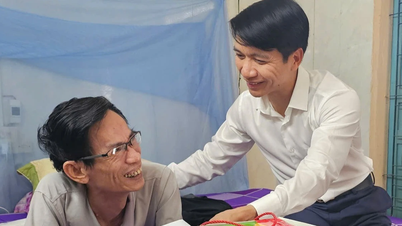Phó Bí thư Tỉnh ủy Gia Lai Nguyễn Ngọc Lương thăm, tặng quà các gia đình chính sách ở khu vực phía Đông tỉnh