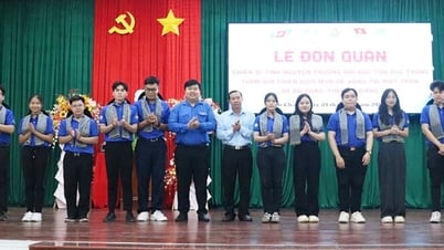 40 sinh viên tình nguyện Trường Đại học Tôn Đức Thắng tham gia chiến dịch mùa hè xanh tại xã An Châu