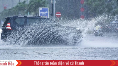 Mưa lớn do bão số 3, nhiều tuyến phố trung tâm Thanh Hóa bị ngập nặng