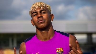 Lamine Yamal khiến đội ngũ y tế Barca ngỡ ngàng ở tuổi 18