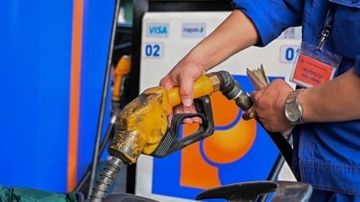 Giá xăng dầu hôm nay 22/7: Dầu Brent "thủng" mốc 69 USD: EU trừng phạt Nga là "hổ giấy"?