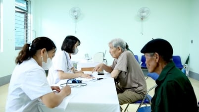 Khám bệnh, tư vấn sức khoẻ cho người có công