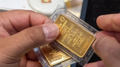 Giá vàng trưa nay 22/7/2025: Giá vàng trong nước giữ vững đỉnh 122 triệu đồng/lượng, vàng thế giới mất đỉnh 3400 USD