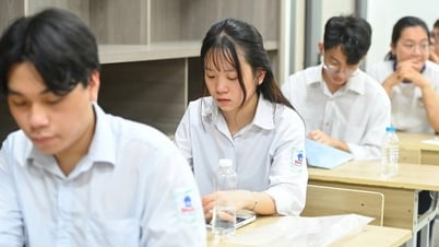 Bộ Giáo dục: 27 điểm khối A00 ngang 25,5 điểm D01