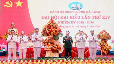 Đại tướng Trịnh Văn Quyết dự, chỉ đạo Đại hội đại biểu Đảng bộ Quân chủng Hải quân nhiệm kỳ 2025 - 2030