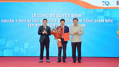 Lễ công bố Quyết định chuẩn y Phó Bí thư Đảng ủy và bổ nhiệm Tổng Giám đốc Tập đoàn Xăng dầu Việt Nam