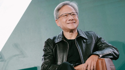 CEO Nvidia tiếc vì học sai ngành, khuyên học vật lý