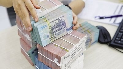 Lãi suất biến động và tiền gửi tăng mạnh: Xu hướng ngân hàng tháng 7 - 2025