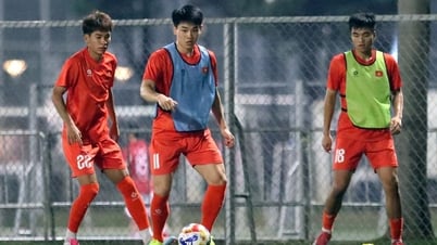 Lý Đức không ra sân tập, U23 Việt Nam 'mổ băng' U23 Philippines