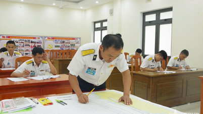 Luyện bản lĩnh nơi đầu sóng, mài trí lực trên điểm cao