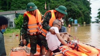 Quân khu 4 huy động 3.000 cán bộ, chiến sĩ ứng phó lũ lụt tại phía Tây Nghệ An