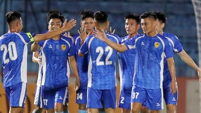 Bóng đá Việt rối bời