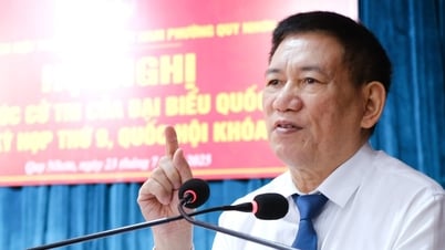 Phó thủ tướng Hồ Đức Phớc đồng quan điểm cử tri về 1 bộ sách giáo khoa