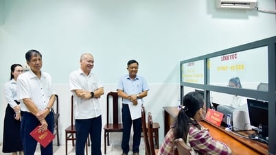 Phó Bí thư Thường trực Đảng ủy Các cơ quan Đảng tỉnh An Giang làm việc tại xã Châu Thành