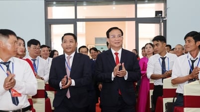 Chủ tịch UBND tỉnh Lâm Đồng Hồ Văn Mười dự Đại hội Đảng bộ xã Nhân Cơ