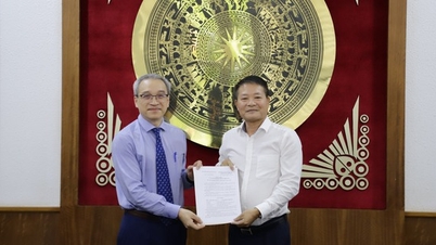 Trao quyết định nghỉ hưu đối với Phó Cục trưởng Cục Xuất bản, In và Phát hành Phạm Tuấn Vũ