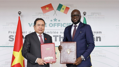 Chủ tịch Quốc hội và Chủ tịch Quốc hội Senegal ký kết Thỏa thuận hợp tác