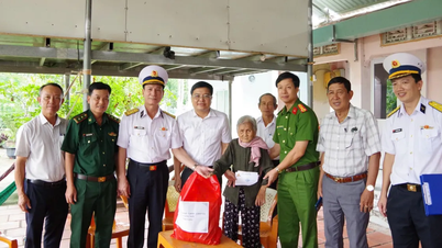 Tưởng nhớ các anh hùng liệt sĩ, tri ân người có công