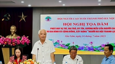Phát huy vai trò của người cao tuổi xây dựng “Người Hà Nội thanh lịch văn minh"