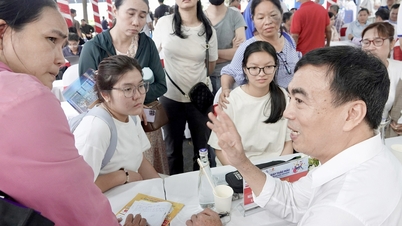 Các trường đại học 'đua' mở thêm nhiều ngành học mới hấp dẫn