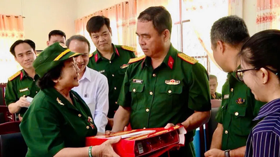 Quân khu 7 và Lữ đoàn 171 thăm, tặng quà thương binh, người có công