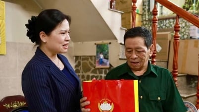 Lâm Đồng: Thăm, tặng quà Mẹ Việt Nam Anh hùng, người có...
