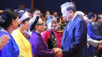 Gặp mặt người có công, nhân chứng lịch sử: Lòng tri ân từ trái tim dân tộc