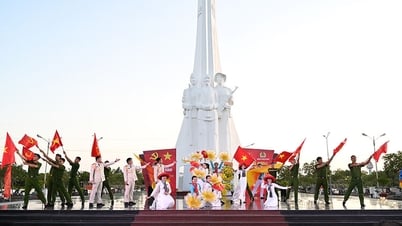 Tuổi trẻ An Giang thắp nến tri ân tại Nghĩa trang liệt sĩ tỉnh
