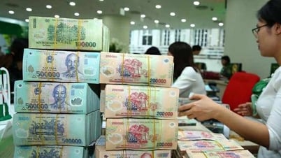 Ngân hàng đẩy mạnh giải ngân, áp lực dồn lên lãi...