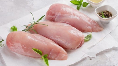Chuyên gia nói gì về lợi ích tuyệt vời của ức gà?