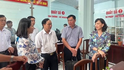Phó Chủ tịch UBND tỉnh An Giang Nguyễn Thị Minh Thúy khảo sát tại xã Sơn Kiên và Mỹ Thuận