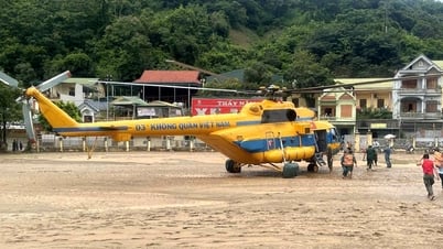 Quân đội đã chuyển 18 tấn hàng cứu trợ người dân vùng lũ Nghệ An