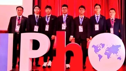 Đội tuyển Việt Nam vào top 10 cuộc thi Olympic Vật lý Quốc tế 2025