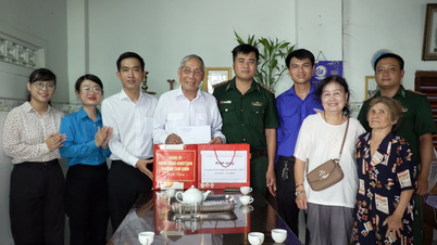 Phường Cam Ranh: Thăm, tặng quà gia đình chính sách