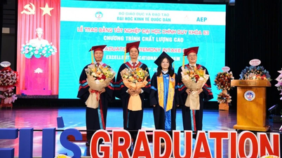Đại học Kinh tế quốc dân trao bằng tốt nghiệp chương trình Chất lượng cao cho 1.1102 tân cử nhân