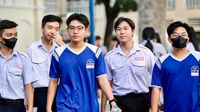Những ngày cuối đăng ký xét tuyển: Tránh tình huống 'sai một li, đi một dặm'